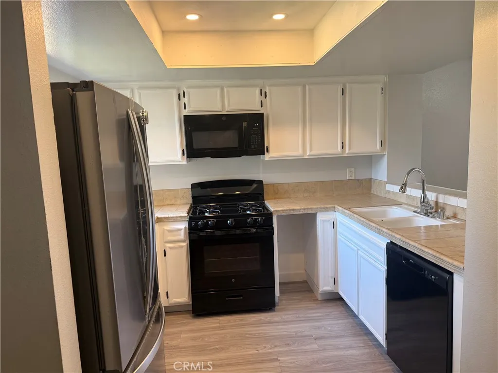 1004 S Mountain, Ontario, CA 91762 - Photo 4 of 16, Ontario, CA