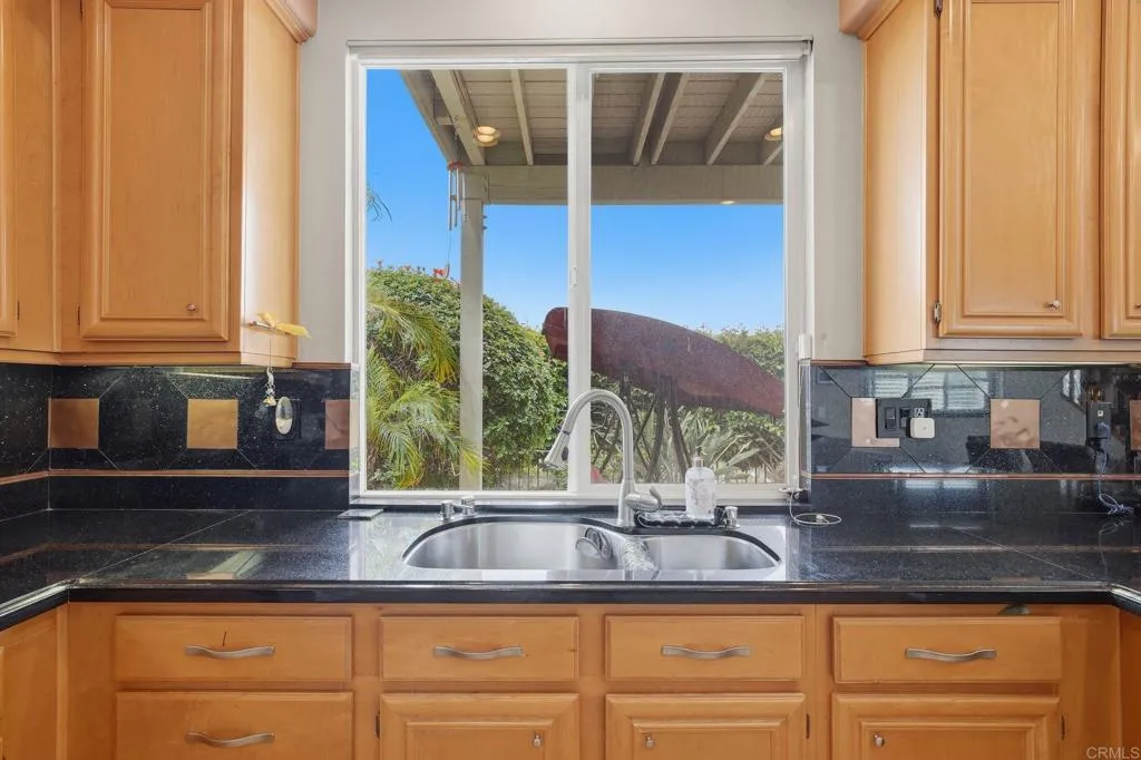 https://cdn.realtyfeed.com/cdn/127/306770709/8a41d7421fd78a00a5112d01948d051b.webp