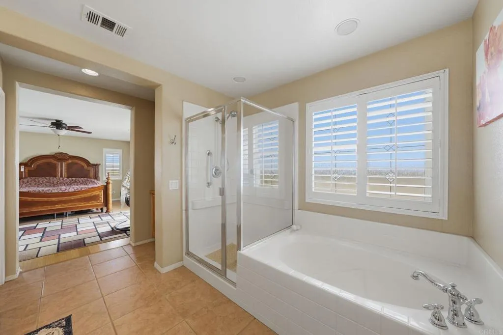 https://cdn.realtyfeed.com/cdn/127/306770709/de53d5a68513ecf722e4081132d3d4ce.webp