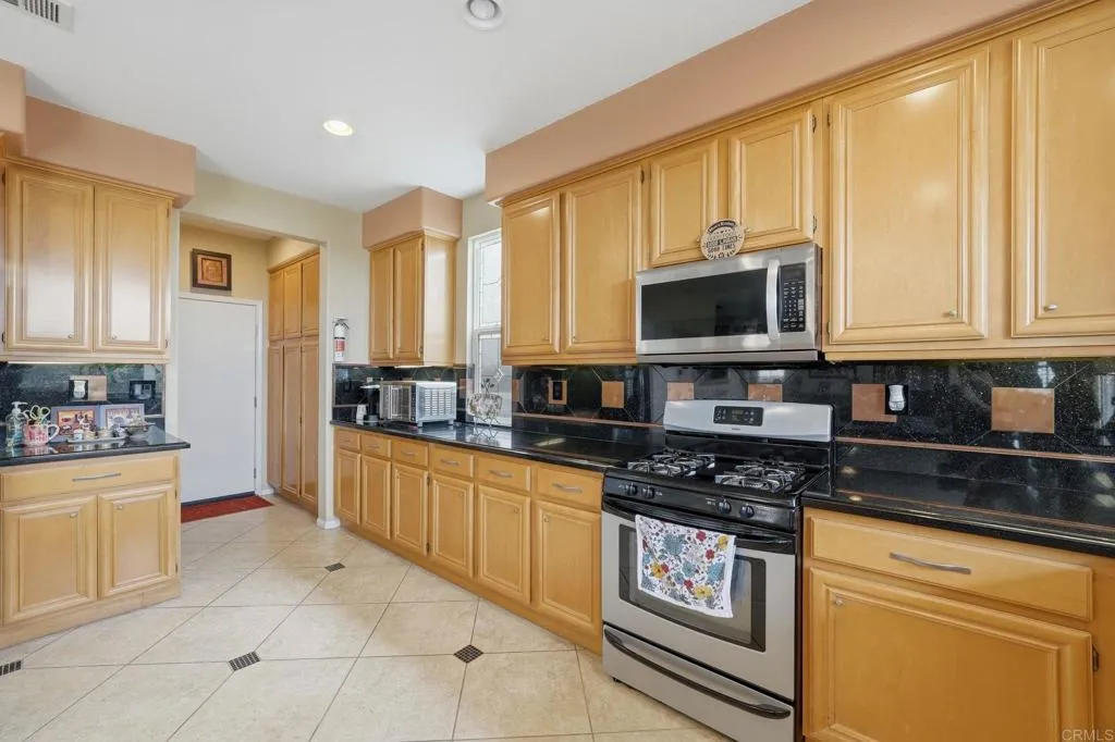 https://cdn.realtyfeed.com/cdn/127/306770709/f4619cdf0467ab78c11a6cc565568634.webp