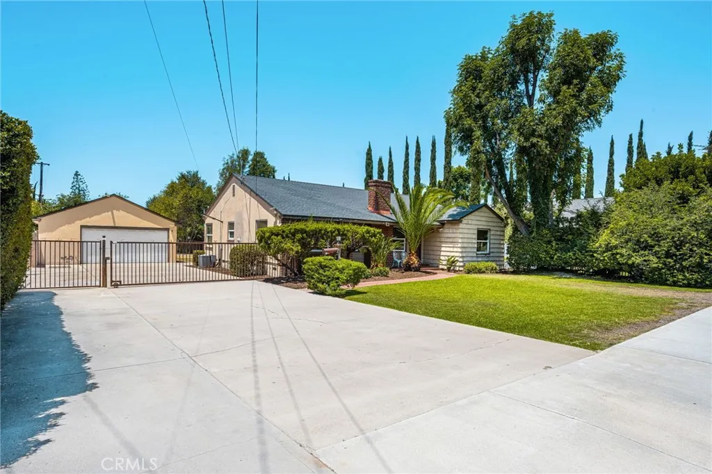 886 N Cambridge, Orange, CA 92867 - Photo 2 of 61, Orange, CA