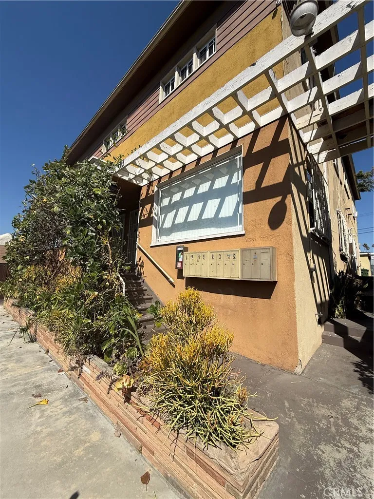 200 S Lake, Los Angeles, CA 90057 - Photo 2 of 2, Los Angeles, CA