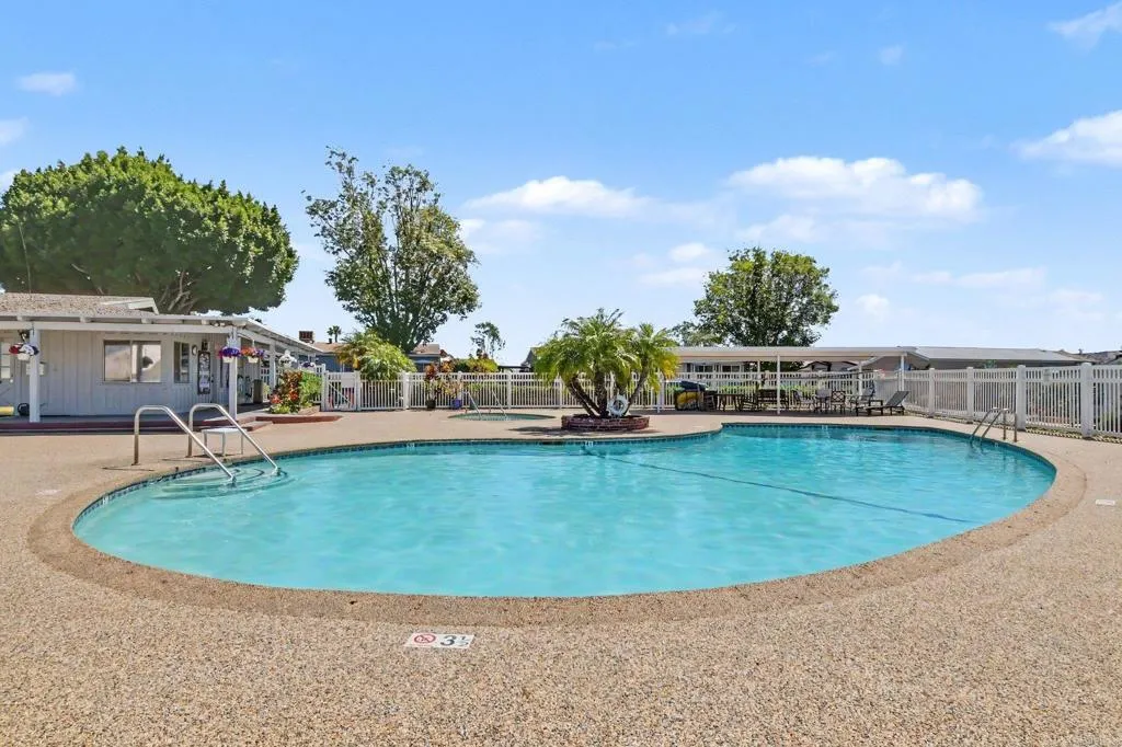 https://cdn.realtyfeed.com/cdn/127/306770741/91cc97d369b5c5d81ed1b587e927a299.webp