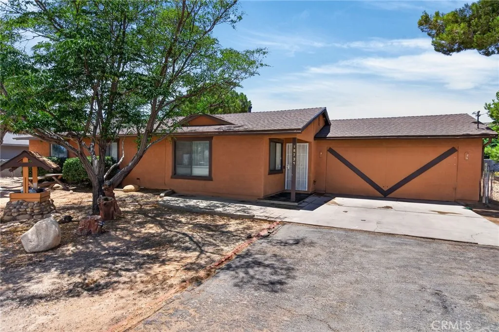 18725 Vine, Hesperia, CA 92345 - Main photo, Hesperia, CA
