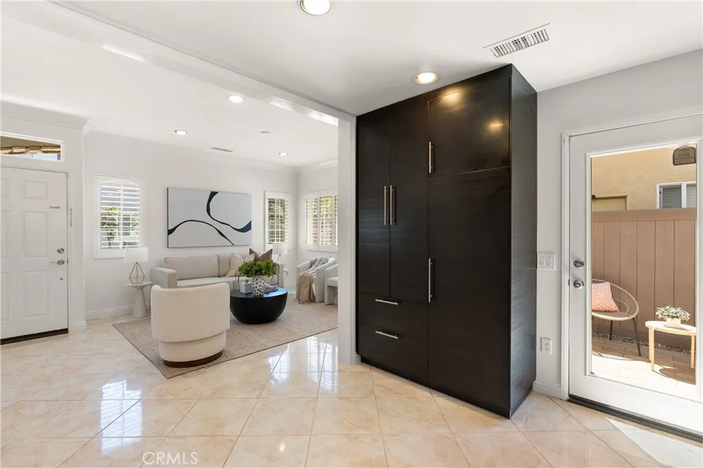 15 Poppyfield, Rancho Santa Margarita, CA 92688 - Photo 4 of 44, Rancho Santa Margarita, CA