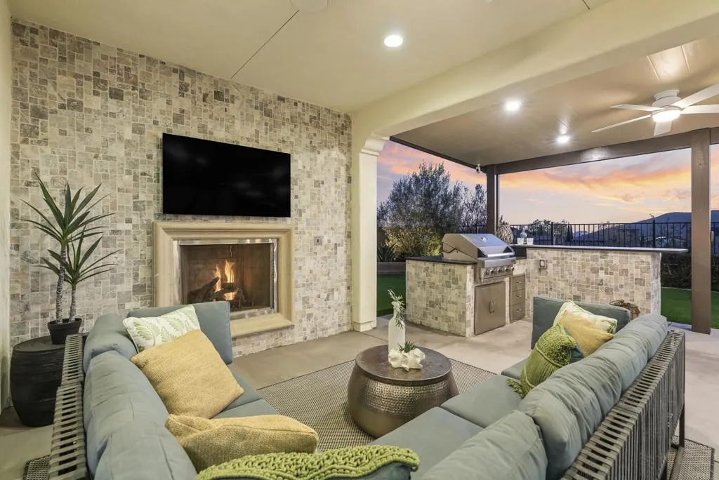 https://cdn.realtyfeed.com/cdn/127/306770762/4c81cca3d0c20ed9db28cdbfd80fc63e.webp