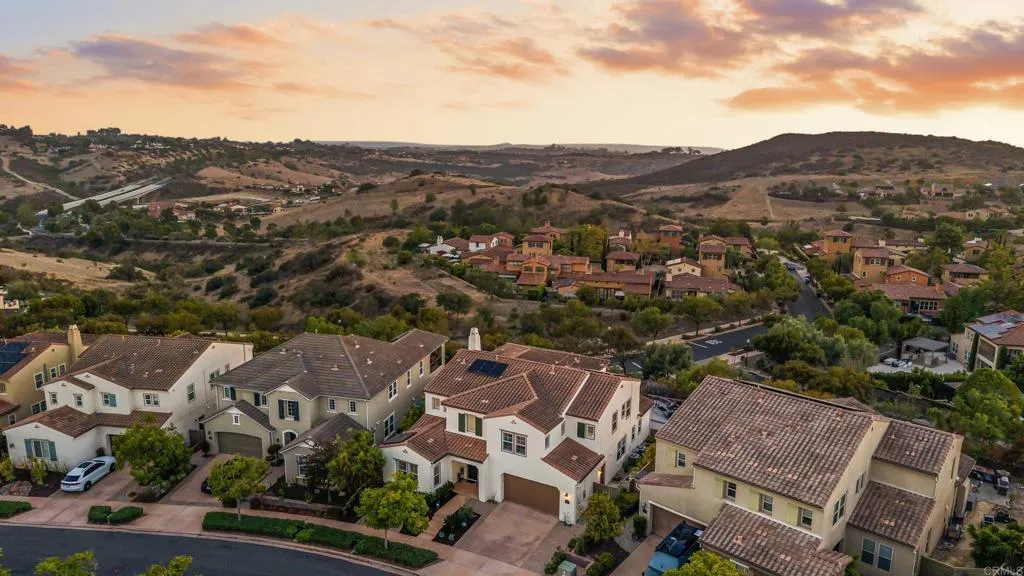 https://cdn.realtyfeed.com/cdn/127/306770762/be6306d8730761c2c249e04a024c8f3a.webp