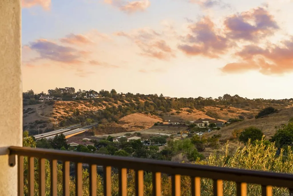 https://cdn.realtyfeed.com/cdn/127/306770762/beb6d6aec79e29b858e0f8c325ae9eee.webp