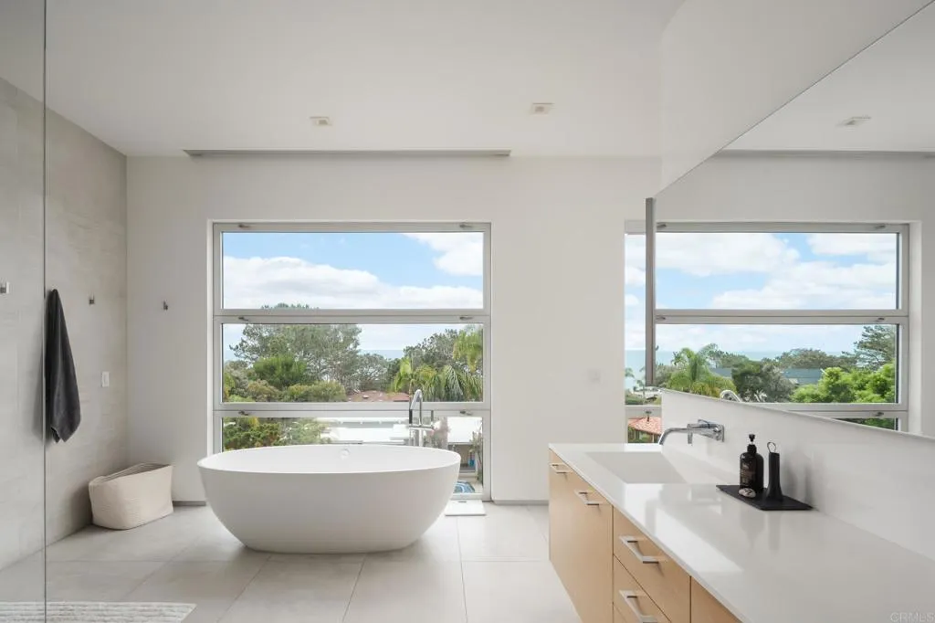https://cdn.realtyfeed.com/cdn/127/306770778/49b0148d2273e69728e766ad44112975.webp