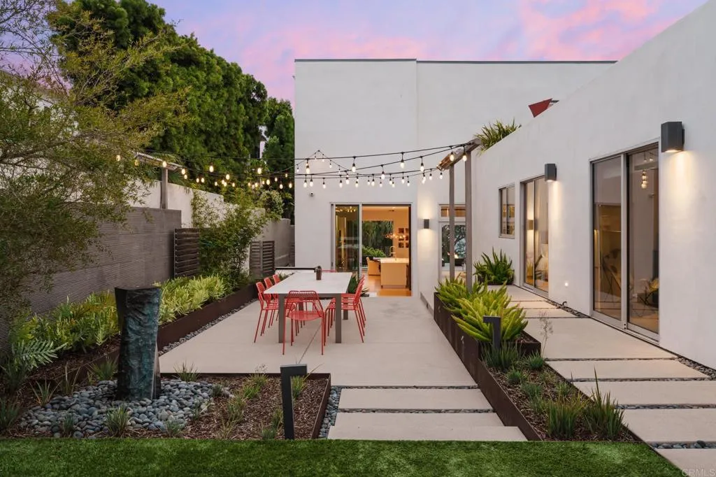 https://cdn.realtyfeed.com/cdn/127/306770778/fc5c504bba65edbb5fff51f424e9ba6c.webp