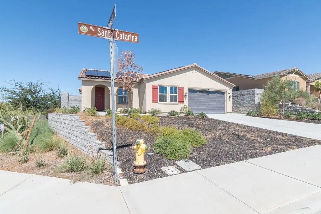 27750 Via Santa Catarina, Menifee, CA 92585 - Photo 2 of 35, Menifee, CA