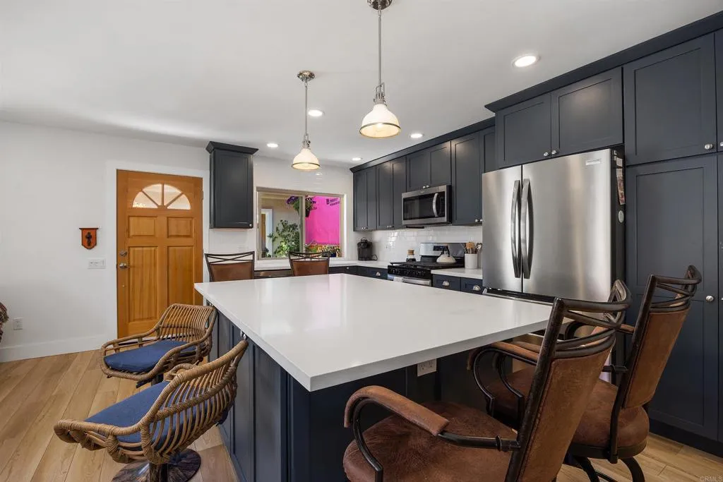 https://cdn.realtyfeed.com/cdn/127/306770790/32ee12fda0e353292cd554084bb9827b.webp