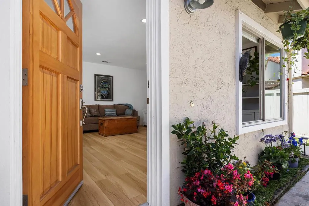 https://cdn.realtyfeed.com/cdn/127/306770790/c3cde3b464fc63d1796c97d6b7d1a69e.webp