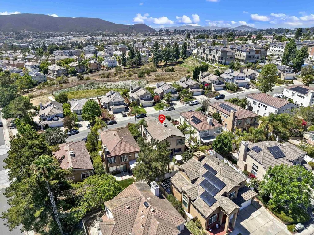 https://cdn.realtyfeed.com/cdn/127/306770796/11924ca476876c47177ff56645df38fe.webp