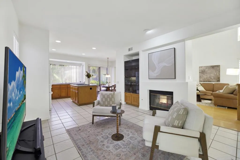 https://cdn.realtyfeed.com/cdn/127/306770796/8714bb3f472e3b55d0973d440496f9ff.webp