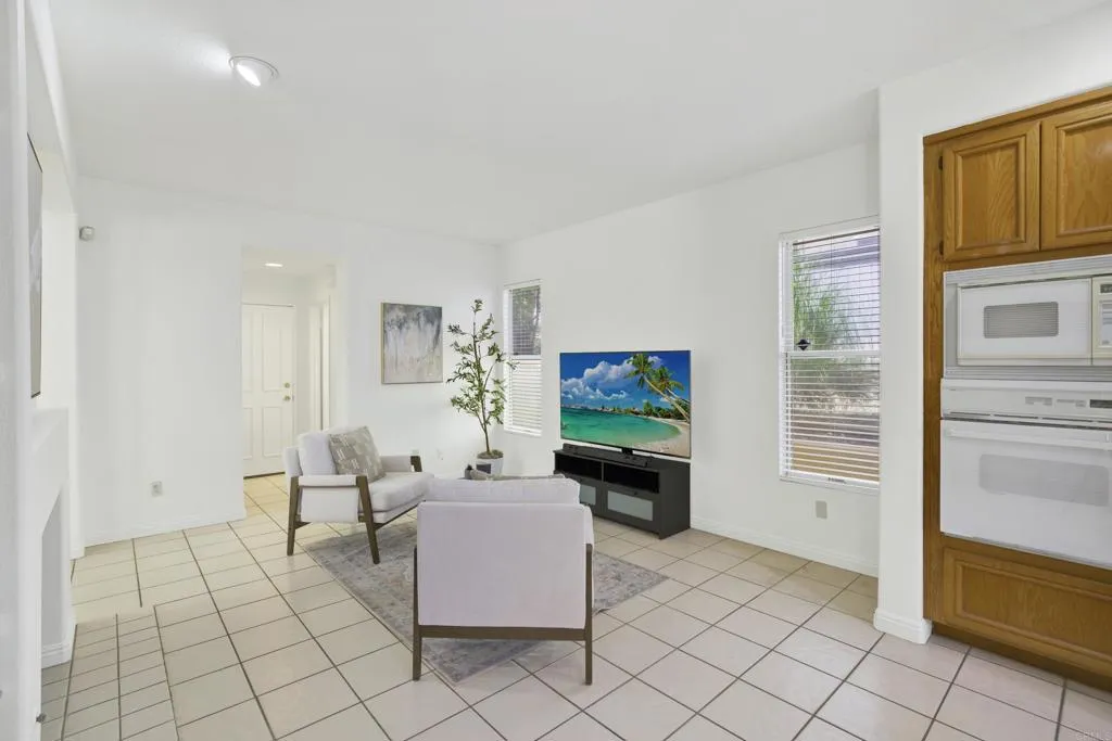 https://cdn.realtyfeed.com/cdn/127/306770796/8bc88d10020e495b8533f4571d22a507.webp