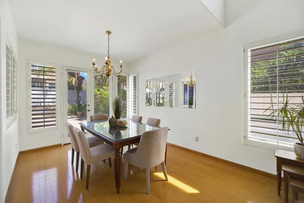 https://cdn.realtyfeed.com/cdn/127/306770796/f0b79c367cbd824db76c38613e968a13.webp
