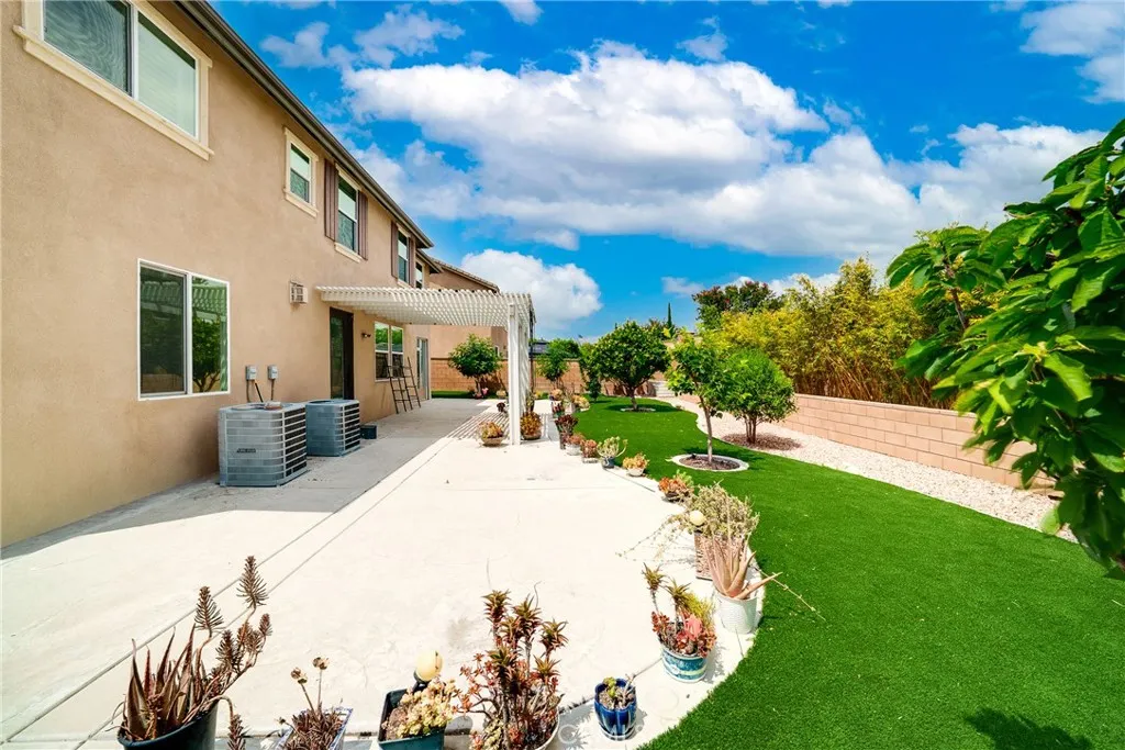 5676 Avocet, Jurupa Valley, CA 91752 - Photo 5 of 41, Jurupa Valley, CA
