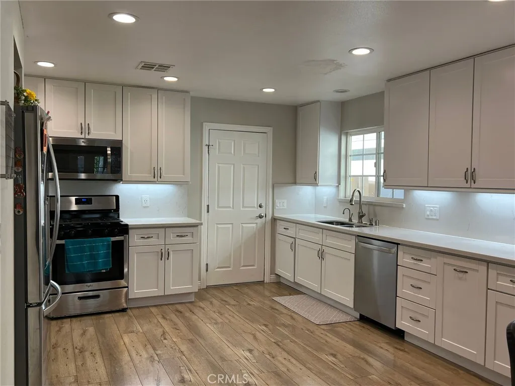 5990 Dovetail, Agoura Hills, CA 91301 - Photo 2 of 12, Agoura Hills, CA