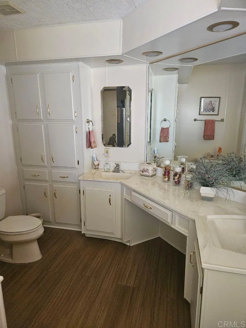 https://cdn.realtyfeed.com/cdn/127/306770827/8eccd369e10645956346c7bb72793178.webp