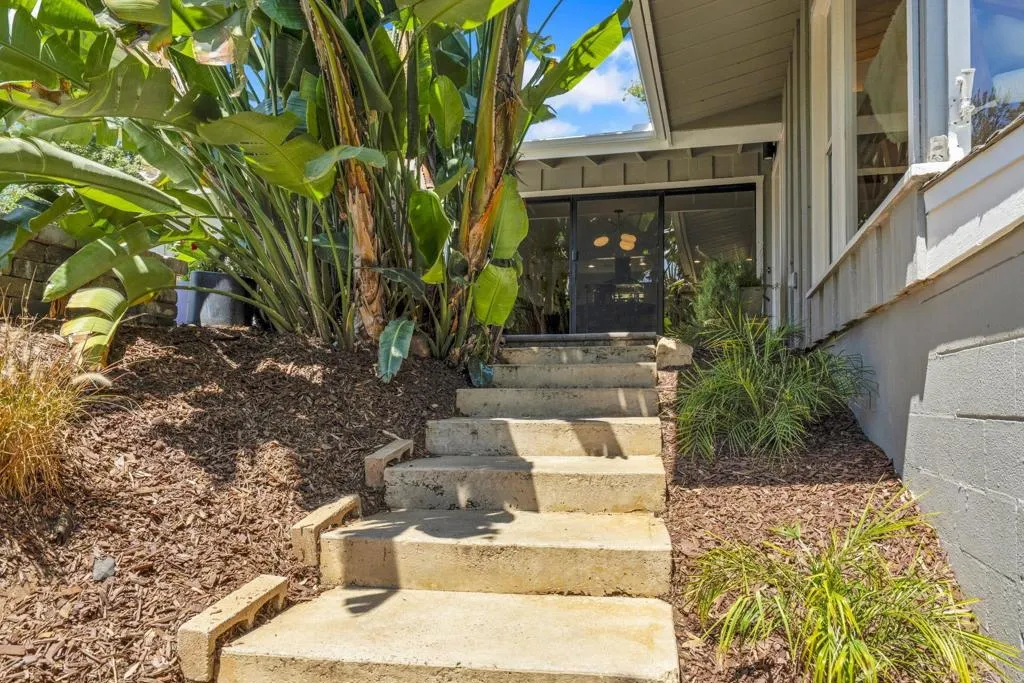 https://cdn.realtyfeed.com/cdn/127/306770829/4bdc54ba9f655e5a6844db68d2b23441.webp