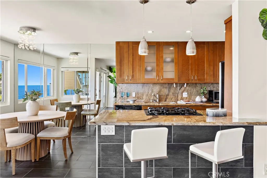 21692 Ocean Vista Drive Unit A, Laguna Beach, CA 92651 - Photo 5 of 42, Laguna Beach, CA