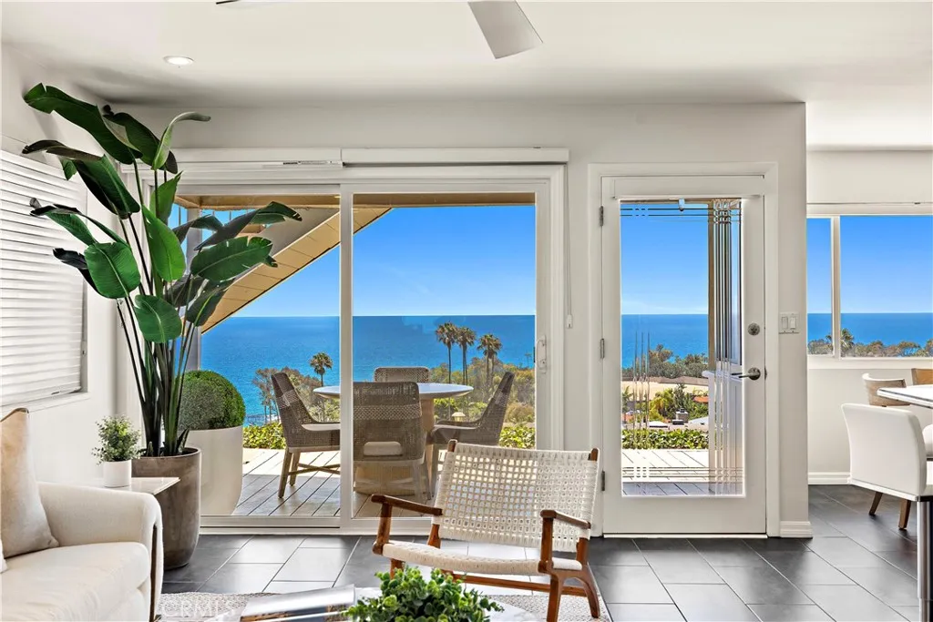 21692 Ocean Vista Drive Unit A, Laguna Beach, CA 92651 - Photo 4 of 42, Laguna Beach, CA