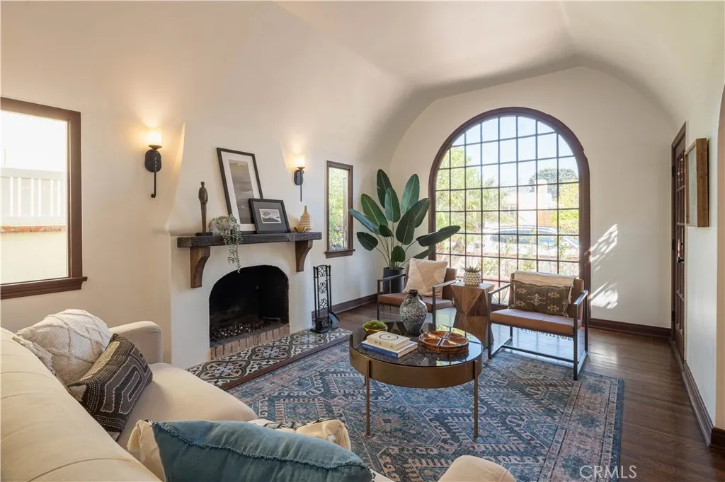 3109 Stanford Avenue, Venice, CA 90292 - Photo 3 of 39, Venice, CA
