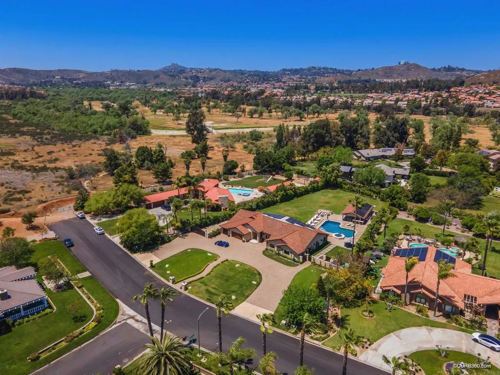 3572 Par Four Drive, El Cajon, CA 92019 - Photo 4 of 5, El Cajon, CA
