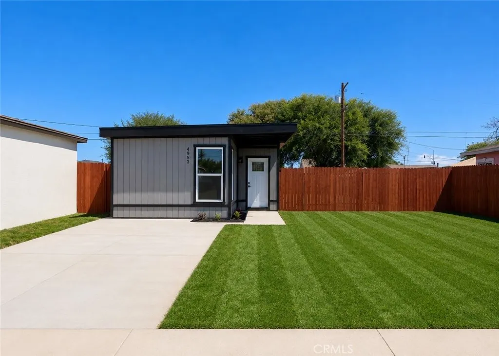 4953 E San Carlos, Compton, CA 90221 - Main photo, Compton, CA