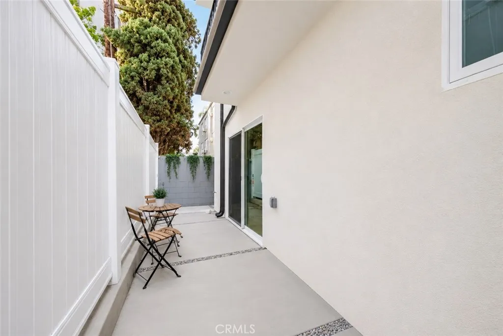 1243 N Sycamore Street, Los Angeles, CA 90038 - Photo 4 of 48, Los Angeles, CA