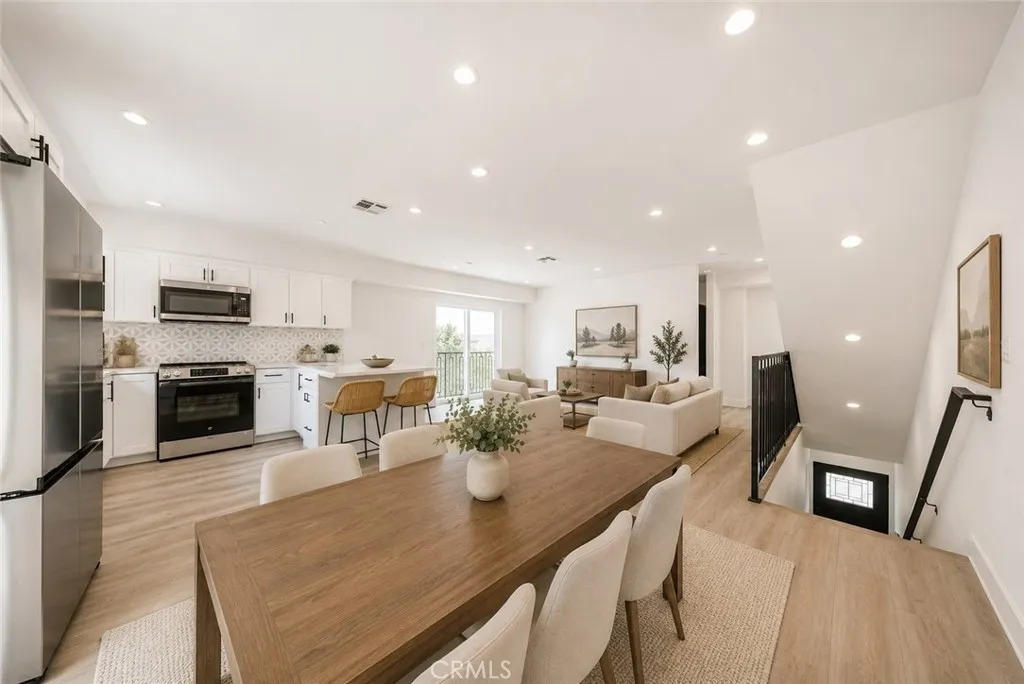 1243 N Sycamore Street, Los Angeles, CA 90038 - Photo 2 of 48, Los Angeles, CA
