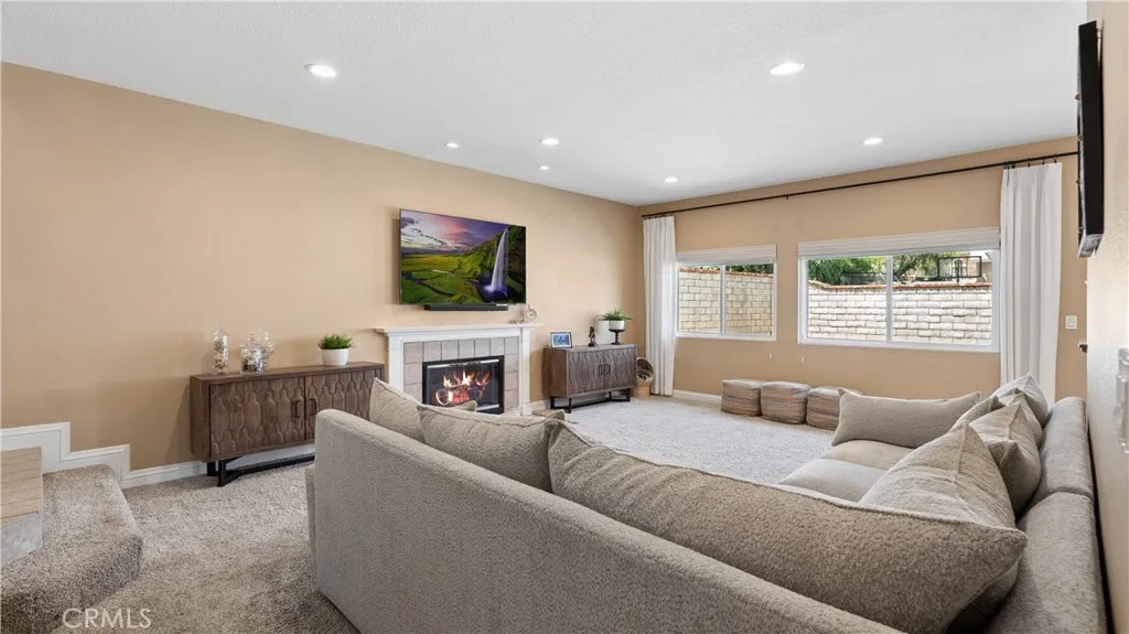 22711 Boxwood, Saugus, CA 91390 - Photo 4 of 41, Saugus, CA