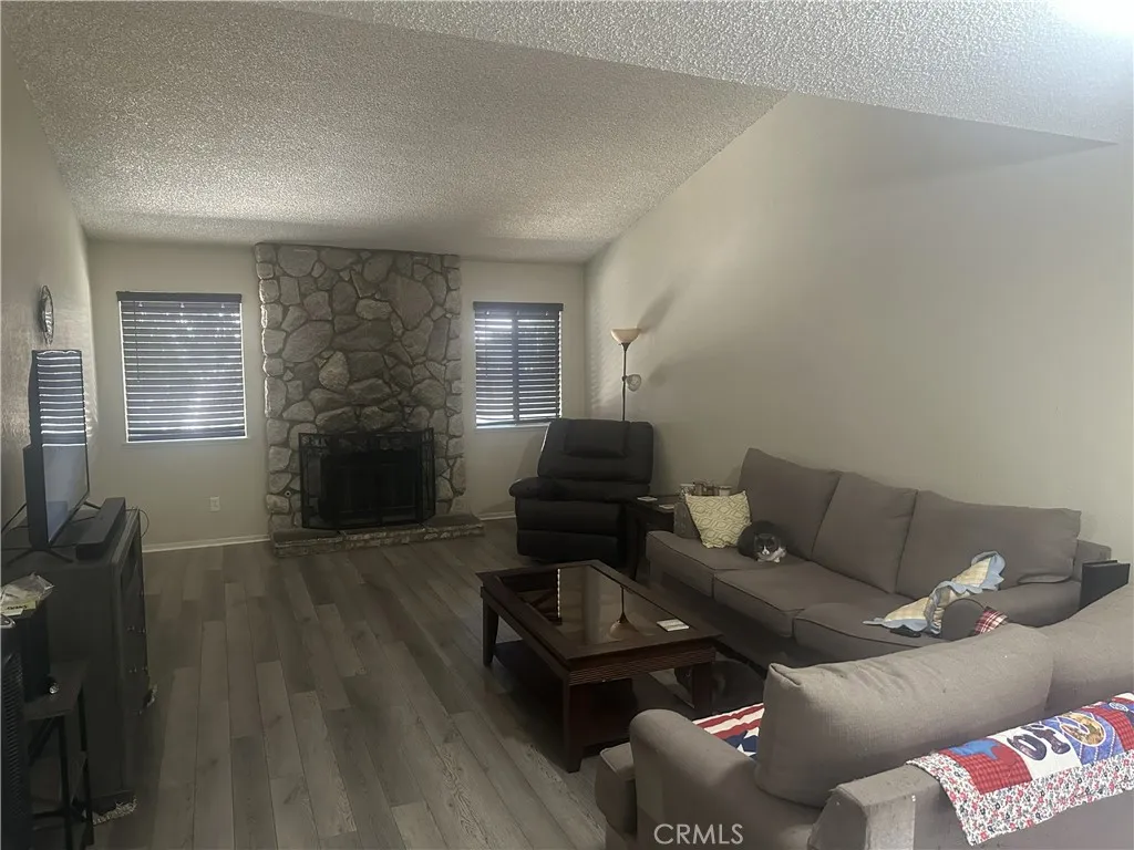 37628 13th East, Palmdale, CA 93550 - Photo 2 of 17, Palmdale, CA