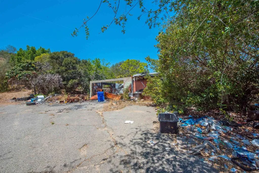 https://cdn.realtyfeed.com/cdn/127/306770889/9ce3eaa549b0ee7445cdff1cc60aa88d.webp