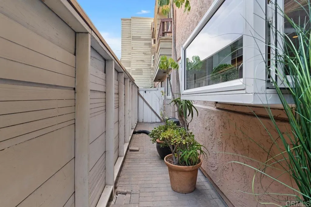3140 Midway Drive Unit A102, San Diego, CA 92110 - Photo 5 of 29, San Diego, CA