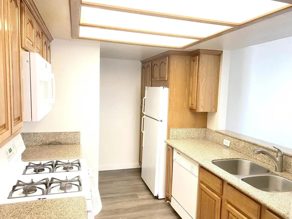 13222 Salmon River Unit 201, San Diego, CA 92129 - Photo 5 of 10, San Diego, CA