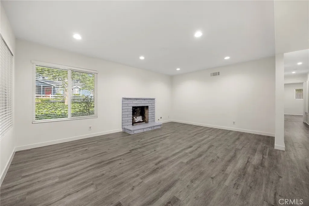 369 San Juan, La Canada Flintridge, CA 91011 - Photo 3 of 32, La Canada Flintridge, CA