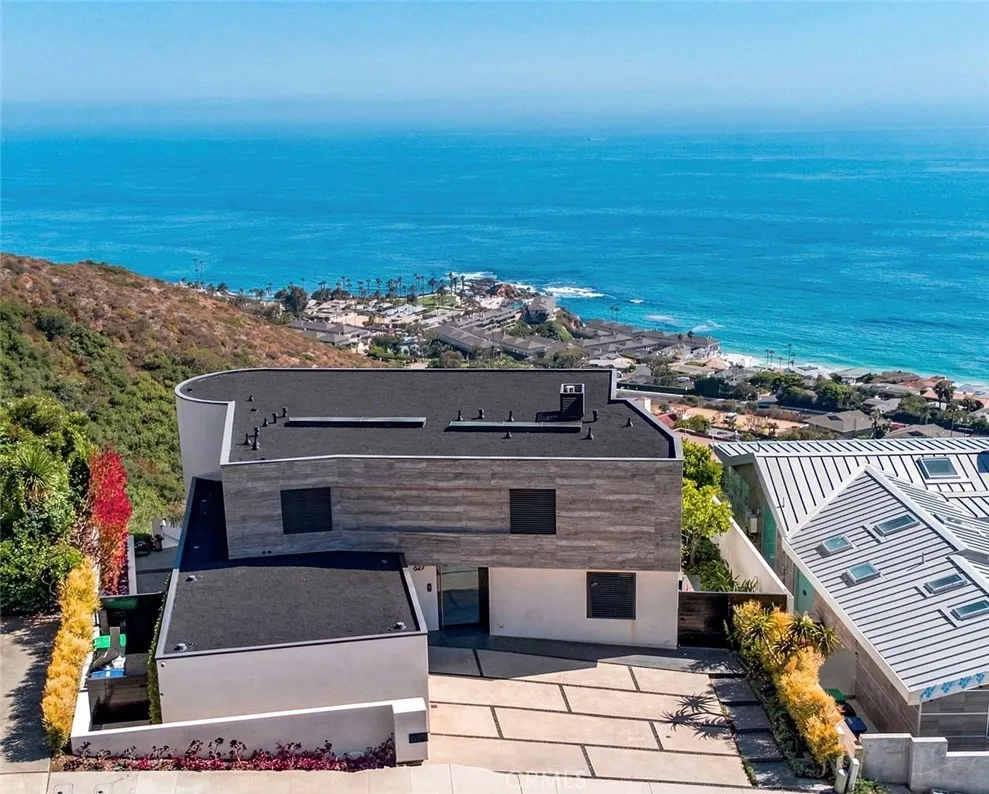627 Nyes, Laguna Beach, CA 92651 - Main photo, Laguna Beach, CA