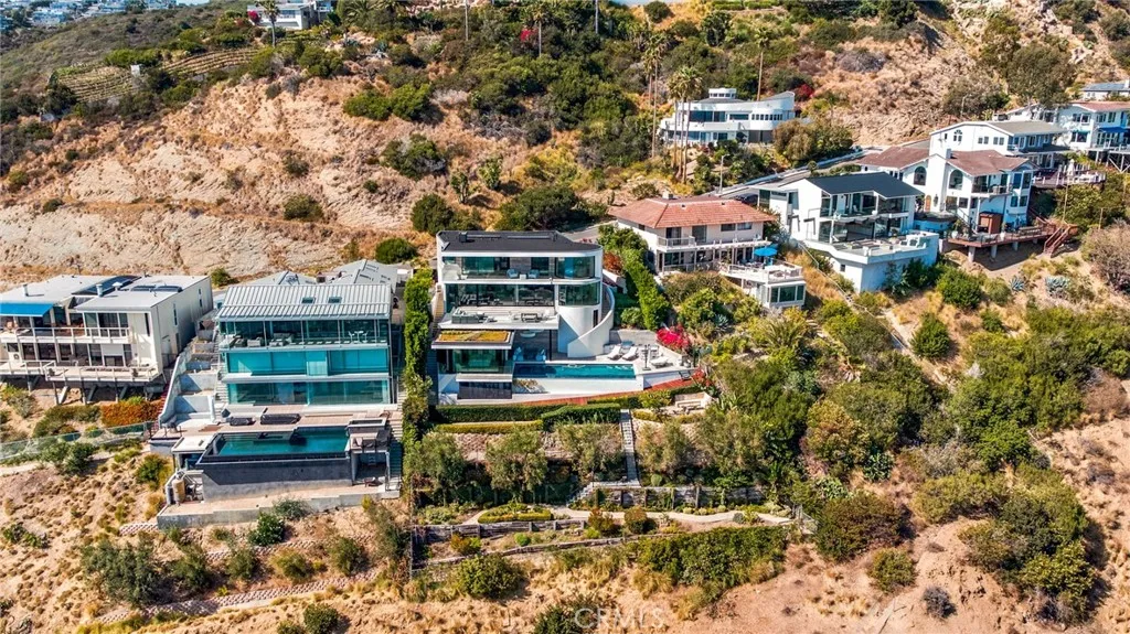 627 Nyes, Laguna Beach, CA 92651 - Photo 5 of 24, Laguna Beach, CA