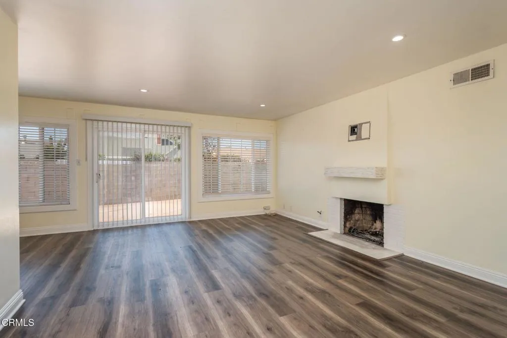 1109 Douglas Avenue, Oxnard, CA 93030 - Photo 5 of 13, Oxnard, CA