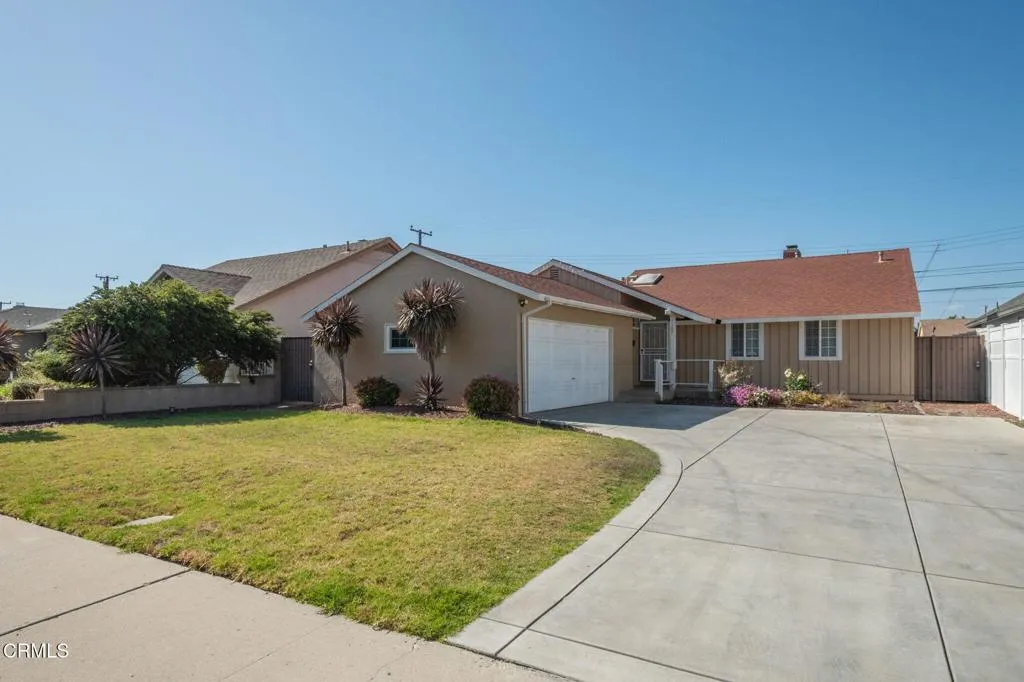 1109 Douglas Avenue, Oxnard, CA 93030 - Photo 3 of 13, Oxnard, CA