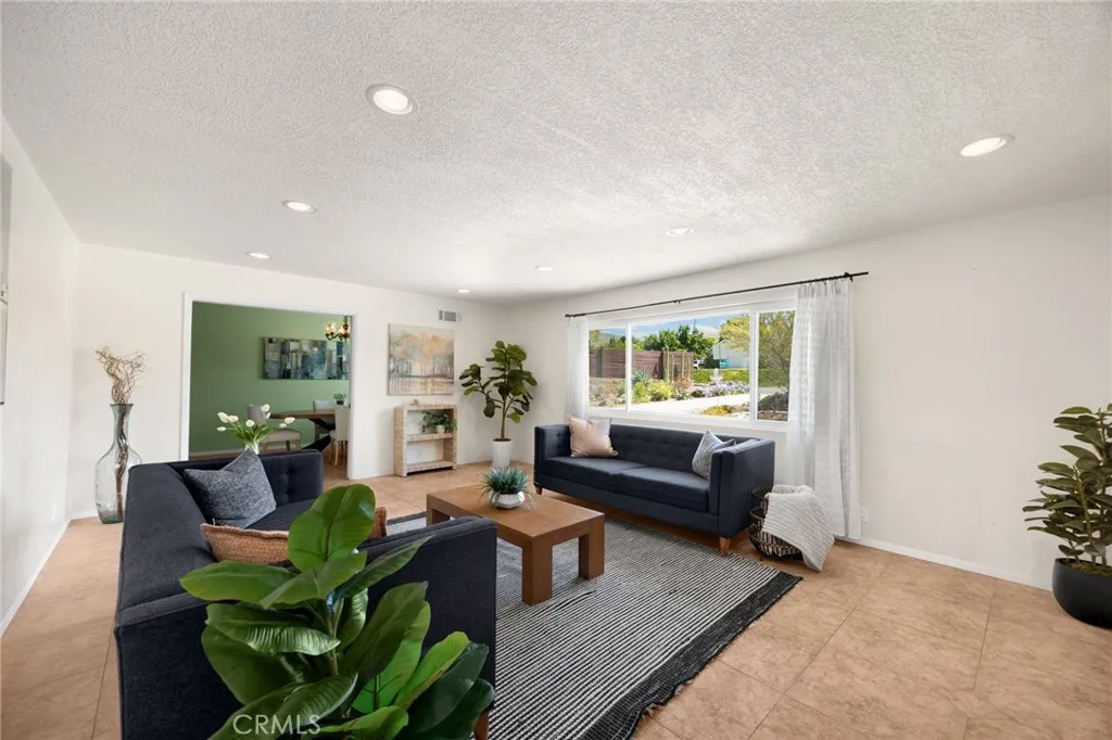 1289 Wardman, Brea, CA 92821 - Photo 5 of 36, Brea, CA