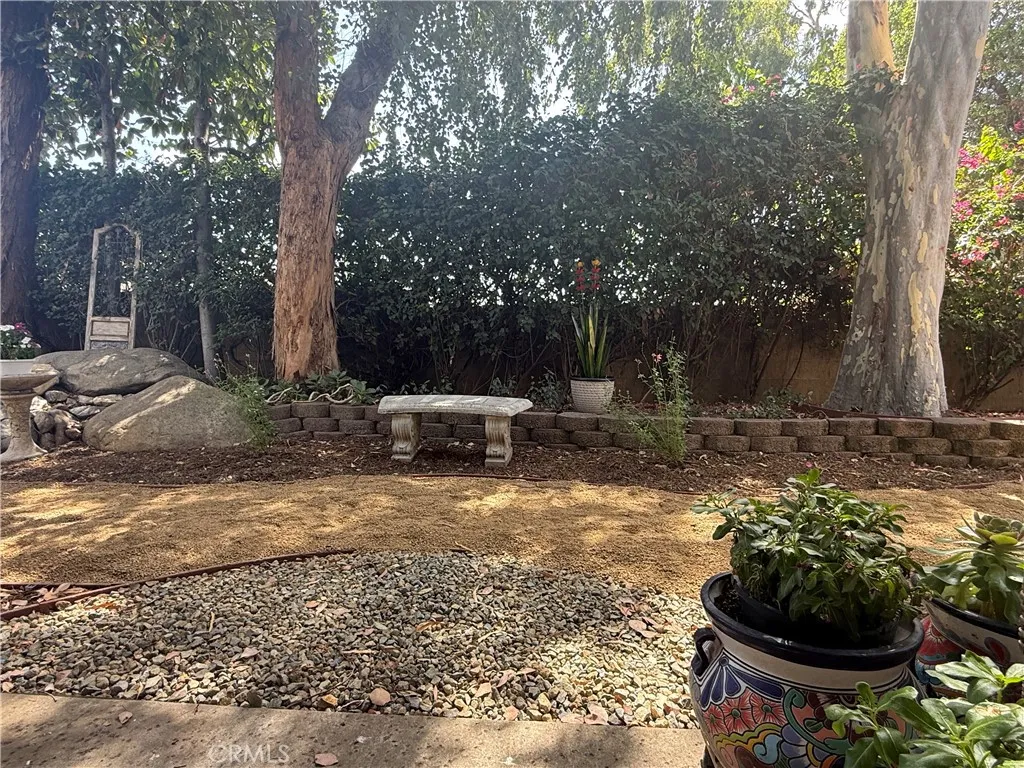 2245 Smoke Tree Lane, Ontario, CA 91762 - Photo 5 of 9, Ontario, CA