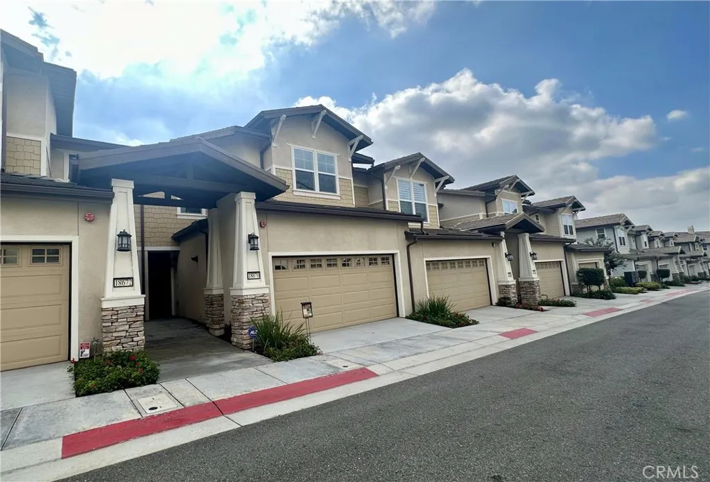 18670 Clubhouse Drive, Yorba Linda, CA 92886 - Photo 2 of 25, Yorba Linda, CA