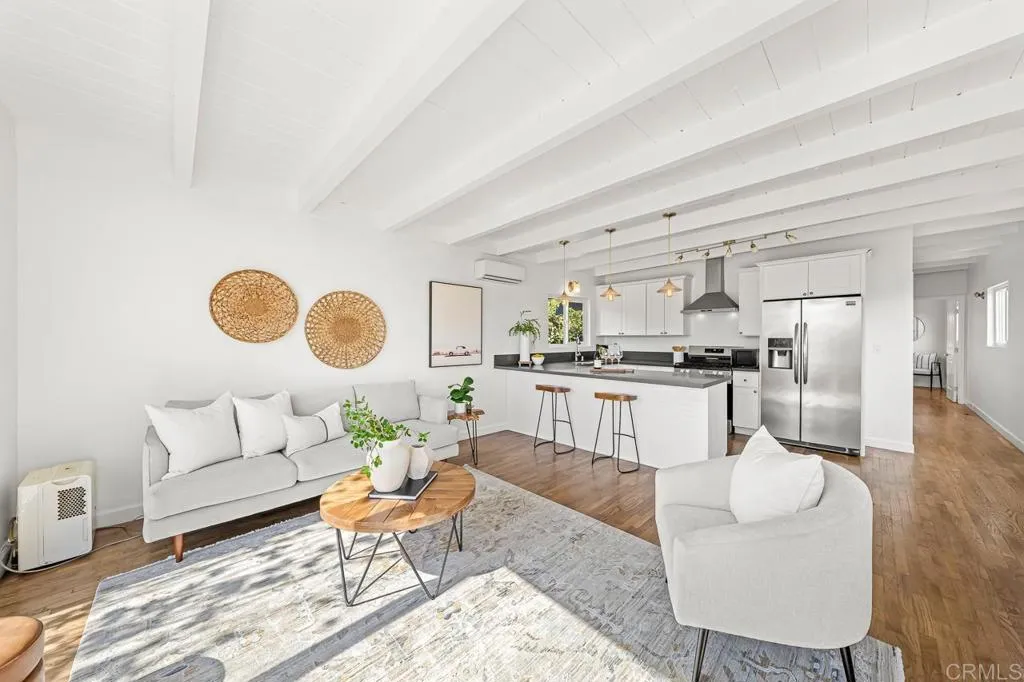 https://cdn.realtyfeed.com/cdn/127/306771023/a0027120e119748bc99215b88644828a.webp