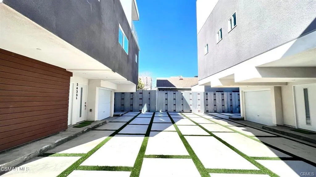 North Hollywood, CA 91601
