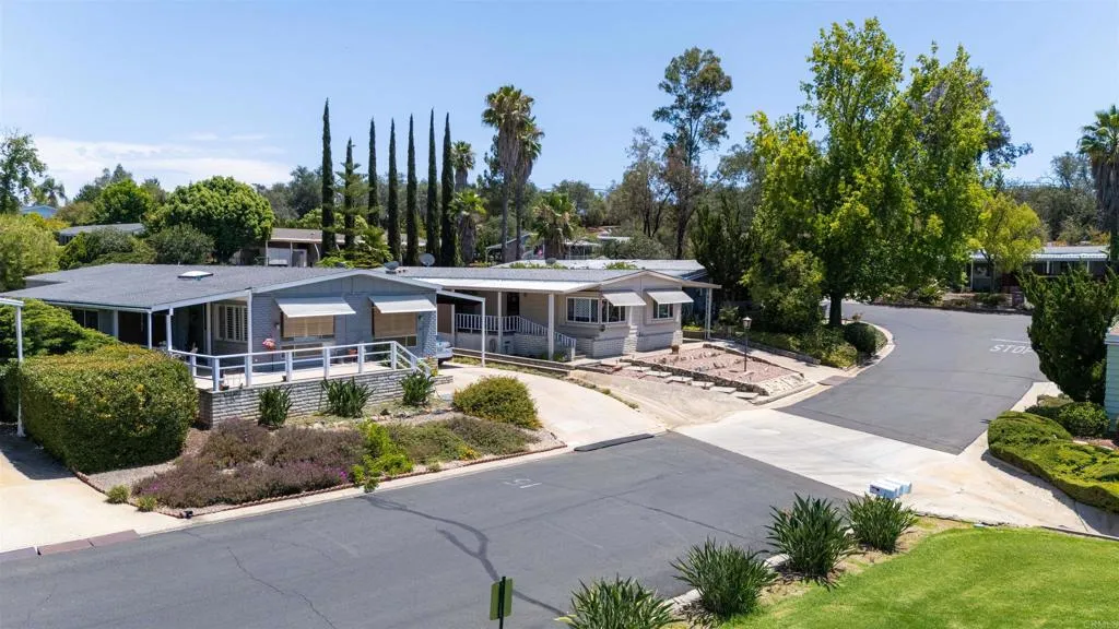 https://cdn.realtyfeed.com/cdn/127/306771048/9dfb8e9170f3a3727be26522df273fec.webp