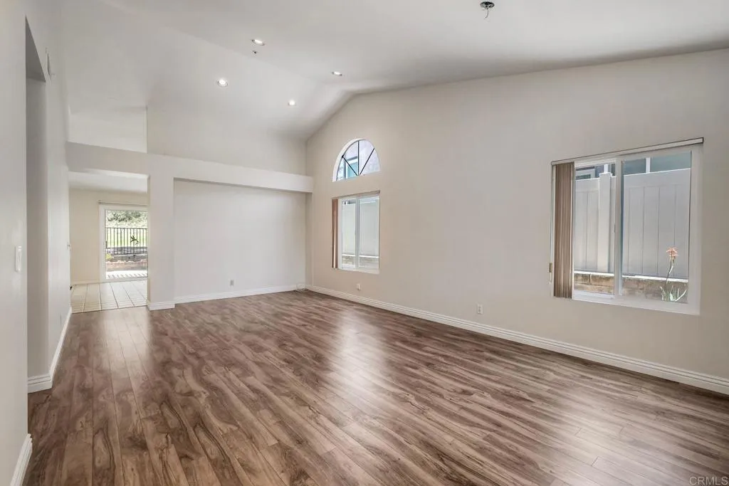 https://cdn.realtyfeed.com/cdn/127/306771061/0c95902a5172133c8a4b76de29593763.webp