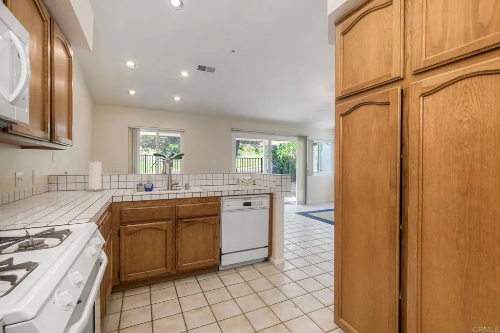 https://cdn.realtyfeed.com/cdn/127/306771061/dcbe121a6ae973af0358c2e363491103.webp